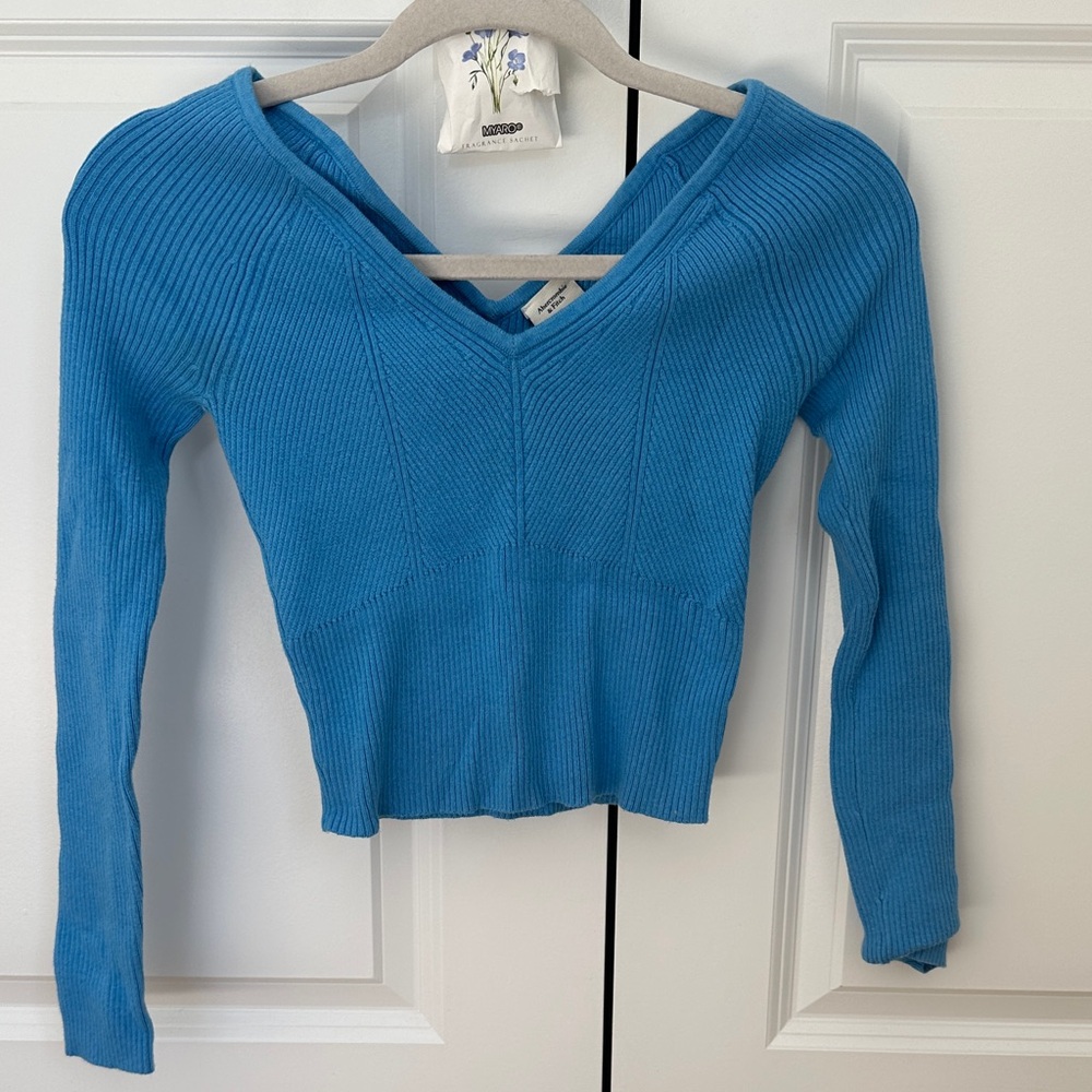 Blue Ribbed V-Neck Sweater